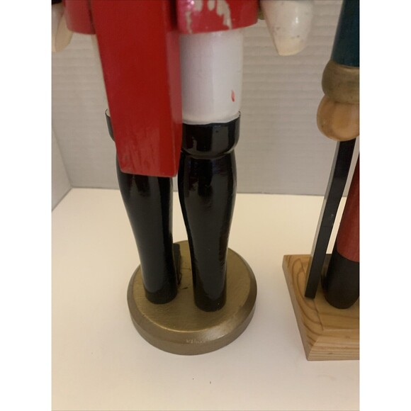 Christmas Ornament Nutcracker Set Of 3 damage parts only - Picture 13 of 16